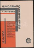 Hungarian Constructivism 1918-1936. Tokió, 1994, Watari-um, The Watari Museum of Contemporary Art. 87 p. Japán és angol nyelven. Fekete-fehér és színes képekkel, többek közt Bortnyik Sándor, Kassák Lakos, Moholy-Nagy László, Molnár Farkas, Tihanyi Lajos és Uitz Béla műveinek reprodukcióival illusztrált. Kiadói papírkötés, jó állapotban.