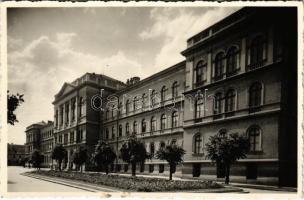 Kolozsvár, Cluj; M. kir. Ferenc József tudomány egyetem / university (fl)