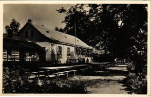 Miskolc, Szentléleki menedékház (Bükk). Heinemann Frigyes felvétele. A Magyar Turista Egyesület miskolci osztálya menedékházai (EK)