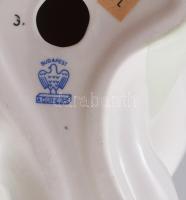 Aquincum 4 darab porcelán akt figura, egyik jelzés nélkül, egyik kis pattanással, m: 26,5 cm