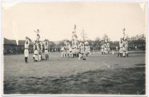 1929 Temesvár, Timisoara (?); Serbare din Parcul Regina Maria / ünnepség, erdélyi folklór / celebration, Transylvanian folklore. photo (vágott / cut)