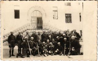 Sepsiszentgyörgy, Sfantu Gheorghe; Credinta si munca pentru Tara si Rege, Straja Tarii / Román paramilitáris ifjúsági szervezet tagjai / members of the Romanian paramilitary youth organization. photo (fl)