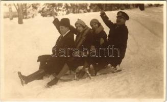 Marosvásárhely, Targu Mures; szánkózás, téli sport / sleigh, sled, winter sport. Herczeg photo