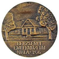 1976. "Berzsenyi Dánel / Berzsenyi Emlékmúzeum Nikla 1976" kétoldalas, öntött bronz emléké...