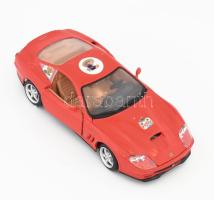 Maisto Ferrari 550 Maranello 1/24 makett, kis sérüléssel, h: 18 cm