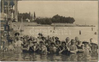 Abbazia, Opatija; strand, fürdőzők / beach, bathers. H. Porkert photo