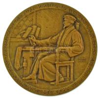 Berán Lajos (1882-1943) 1936. &quot;Kálvin Institúciójának 400 éves emlékezetére - Magyar Reformátusok&quot; bronz emlékérem (41mm) T:AU patina