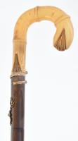 Antik sétapálca, bakelit fogóval, rátekeredő kígyó díszítőelemmel, "Erzgebirg" feliratos c...