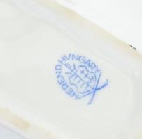 Herendi Viktória mintás levél alakú kínáló. Jelzett, kis kopással, h: 15 cm