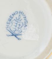 Herendi Viktória mintás bonbonier, koi hal fogóval. Jelzett, fedele ragasztott, d: 7,5 cm, m: 9 cm