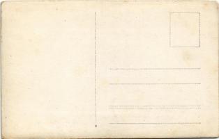 SMS ZRÍNYI az Osztrák-Magyar Haditengerészet Radetzky-osztályú pre-dreadnought csatahajó gőzbárkáját...