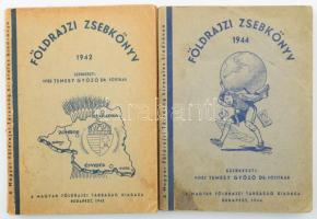 Vitéz Temesy Győző Dr.: Földrajzi zsebkönyv. Bp., 1942, Magyar Földrajzi Társaság. Kiadói papírkötés, sérült gerinc, kopottas állapotban. + Vitéz Temesy Győző Dr.: Földrajzi zsebkönyv. Bp., 1944, Magyar Földrajzi Társaság. Kiadói papírkötés, gerinc sérült, kopottas állapotban.