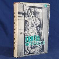 Bíró József:  Erdély művészete. 149 fényképpel és 6 szövegközti rajzzal, Lyka Károly előszavával. Budapest, [1941]. Singer és Wolfner Irodalmi Intézet Rt. (Fővárosi Nyomda Rt.) [2] + 304 p. Első kiadás. A nagyváradi születésű, Budapesten tanult Bíró József (1907-1945) művészettörténész egész életét az erdélyi műemlékek kutatásának szentelte. Népjellemtani kommentárokkal kísért építészet- és művészettörténeti kötetének 189. oldalától az erdélyi művészet valamennyi korszakát bemutató képmelléklet, a templomépítészettől a kastélyépítészetig. (Erdélyi írások.) Aranyozott kiadói félvászon kötésben, Szathmáry István által tervezett, illusztrált kiadói védőborítóban. Jó példány.