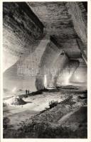 Désakna salt mine interior