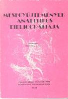 Tompek Lászlóné (szerk.): Mesegyűjtemények analitikus bibliográfiája. Bp., 1983, Fővárosi Szabó Ervin Könyvtár. Kiadói papírkötés, volt könyvtári példány, kissé kopottas állapotban.