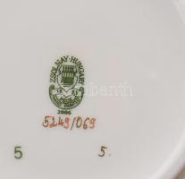 Zsolnay virágmintás hólyagos váza. Jelzett, hibátlan, eredeti dobozában, d: 13 cm, m: 7 cm