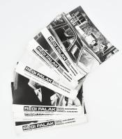 cca 1989 előtt készült ,,Régi falak" című szovjet film jelenetei és szereplői, 19 db vintage produkciós filmfotó (vitrinfotó, lobbyfotó) ezüst zselatinos fotópapíron, a használatból eredő (esetleges) kisebb hibákkal, 18x24 cm