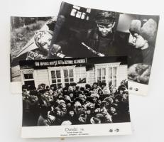 cca 1989 előtt készült ,,Óvoda" című szovjet film jelenetei és szereplői, 6 db vintage produkciós filmfotó (vitrinfotó, lobbyfotó) ezüst zselatinos fotópapíron, a használatból eredő (esetleges) kisebb hibákkal, 18x24 cm