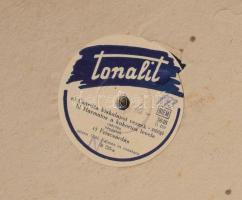 cca 1940-50 össz. 21 db gramofon lemez, közte külföldi és magyar lemezekkel, kiadásokkal, benne Kará...