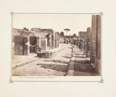 cca 1900-1910 Pompei, album 24 db fekete-fehér fotóval, aranyozott egészvászon-kötésben, viseltes ál...