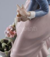 Lladro kertészkedő lány, jelzett, hiányos, m: 20 cm