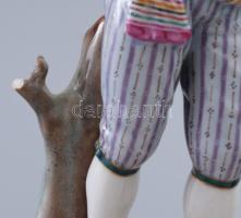 cca 1900 feltehetően német porcelán figura, jelzés nélkül, sérült, m: 19,5 cm