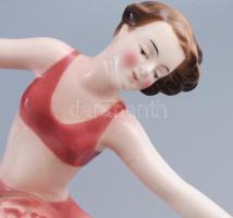 Hertwig - Katzhutte táncosnő. Jelzett, restaurált, m: 29,5 cm