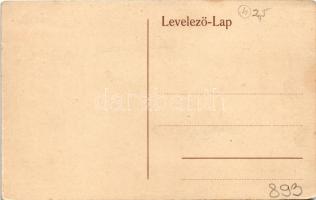 Kápolna (Heves), Honvéd emlékszobor, római katolikus templom. Szecessziós montázs boros hordóval és ...