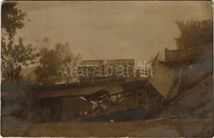 1912 Velky Senov (Sluknov), Schönau b. Schluckeanu; railway accident, broken bridge with trains. photo (EB)