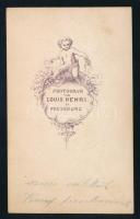 cca 1860-1870 Elegáns hölgy portréja, keményhátú fotó Louis Henri pozsonyi műterméből, hátoldalán ne...