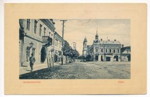 Szamosújvár, Gherla; Fő tér, Royal kávéház, Sahin Kristóf és Zachariás üzlete. W.L. Bp. 7035. 1910-13. / main square, shops (fl)