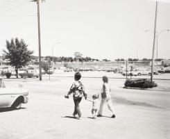 Robert Adams amerikai fotográfus 2 db könyve/albuma: Denver. A Photographic Survey of the Metropolit...