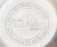 Gazdag borozók jelenettel díszített német ón pohár, jelzett, m: 12 cm