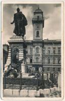 1942 Komárom, Komárnó; Városháza, Klapka szobor. Leporello 10 képpel / town hall, monument. Leporell...