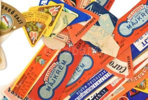 Kb 100 db magyar sajtcímke, gyógyszercímke, kávé és gyümölcskonzerv címke. Nagyrészt sajtcímke