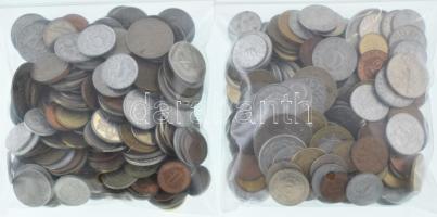 Vegyes, magyar és külföldi érmetétel mintegy ~1kg súlyban, T:vegyes Mixed, Hungarian and foreign coin lot (~1kg) C:mixed