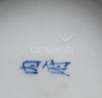 "Bleu de Hue" bowl. Vietnám, cca 19. sz., kétkarakteres Nei Fu jelzés, hal és sárkány alak...