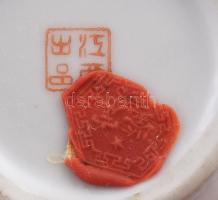 Kínai pecsétviasz tároló edény, porcelán, jelzett, cca 1960, d: 7,5 cm, m: 5 cm