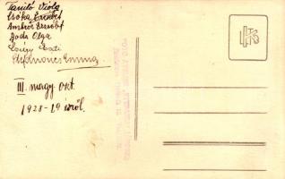 1928-29 Pozsony, Pressburg, Bratislava; leány iskola III. magy. oszt. tanulóinak csoportképe: Tanító...