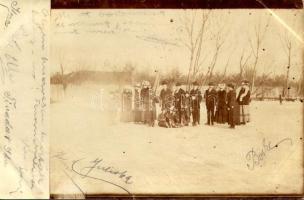 1905 Vágsellye, Schelle, Sala nad Váhom; korcsolyázás télen, vonós gyerek zenekar / winter sport, ice skating, children music band playing the violin. photo (fl)