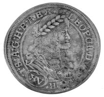 Német államok / Szilézia 1675SHS 15kr Ag "I. Lipót" Graz (5,95g) T:AU,XF forrasztásnyom? / German states / Silesia 1675SHS 15 Kreuzer "Leopold I" Graz (5,95g) C:AU,XF soldernig mark? Krause KM#462