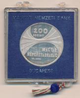 1975. 200Ft Ag "150 éves a Magyar Tudományos Akadémia" plombált, sérült "MNB" to...