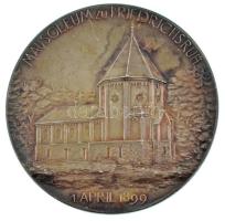 Német Birodalom 1899. "Bismarck / Friedrichsruh-i mauzóleum" jelzetlen Ag emlékérem. Szign...