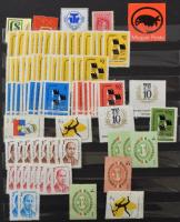 900 db levélzáró, segélybélyeg, tagbélyeg, reklámbélyeg kb az 1910-1990 közötti időszakból 12 lapos ...