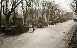 cca 1941 10 db II. világháborús mozgalmas katonai fotó negatív. 9x6 cmn