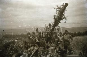 cca 1940 10 db II. világháborús mozgalmas katonai fotó negatív. 9x6 cmn