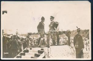 1933 Horthy Miklós kormányzó és Baden Powell cserkész vezető a Gödöllői Jamboreen. Fotó 14x9 cm kis sarokhiánnyal