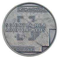 ~2003. "Budapesti Corvinus Egyetem / SCIENTIA MEA ADIUTOR MEUS" ezüstpatinázott bronz emlé...