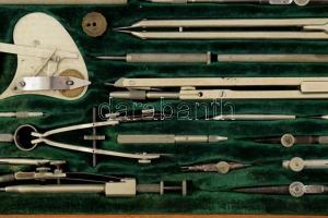 cca 1900 Kunstädter Superlativ XV. körző és tuskihúzó készlet sok darabos. X. sz. eleje. jelzett, hi...