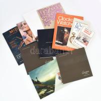 Vegyes órákkal kapcsolatos katalógus és könyv tétel, 11 db:   Horváth Árpád: Órák és órások. Gondolat Zsebkönyvek. Bp., 1982., Gondolat. Kiadói papírkötés.;   Christian Pfeiffer-Belli - Christoph B. Konrad: Uhre-Museen und Samlungen historischer Zeitmesser. Das Reiselexikon. München, 1982., Callwey. Kiadói kartonált papírkötés.;   E. J. Tyler: Clocks & Watches. The Sampson Low Collectors' Library. Berkshore, Sampson Low. Kiadói kartonált papírkötés, kiadói papír védőborítóban.;   + 8 órakatalógus: Longines, Mont Blanc, 3 db Glashütte, Chopard 2 db, Mido.